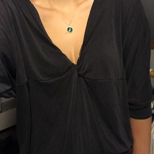 Silence and noise Knot top